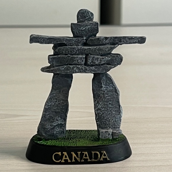 Inukshuk Souvenir   Set of 2 - Picture 3 of 4